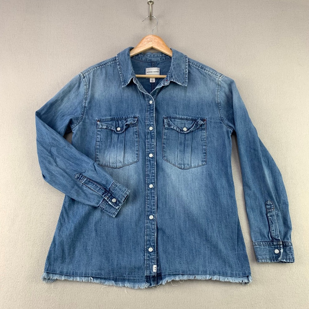Melrose and Market Western Denim Snap Shirt Womens Medium Blue Frayed Hem Rodeo